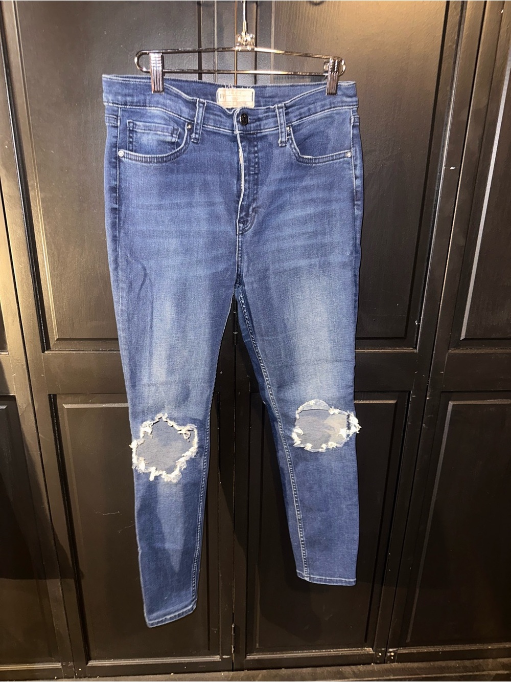 Free People Indigo Distressed Knee Skinny Jeans